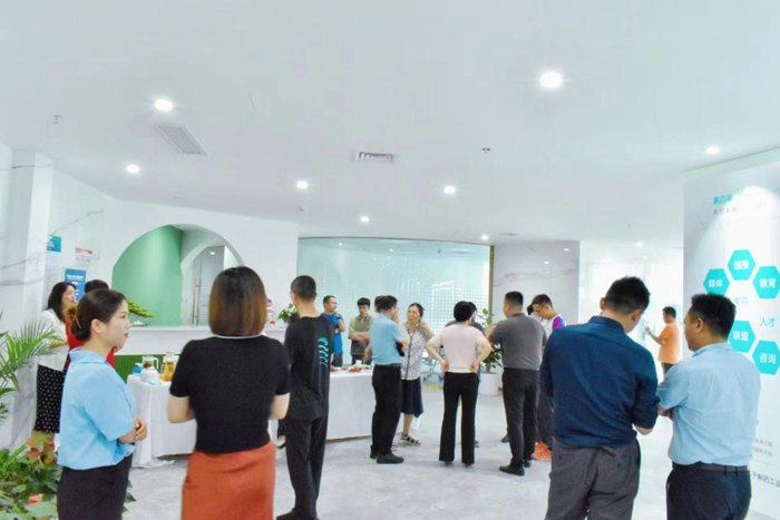 群英集結(jié)，“凈”護(hù)生產(chǎn)！“GMP無菌潔凈空間污染防控策略及運(yùn)營管理”沙龍圓滿結(jié)束！