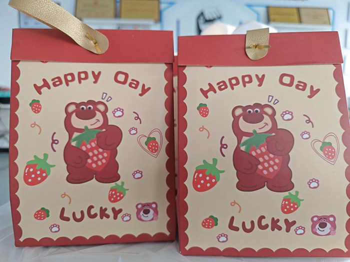 冬至有愛，圣誕有你，共慶生辰