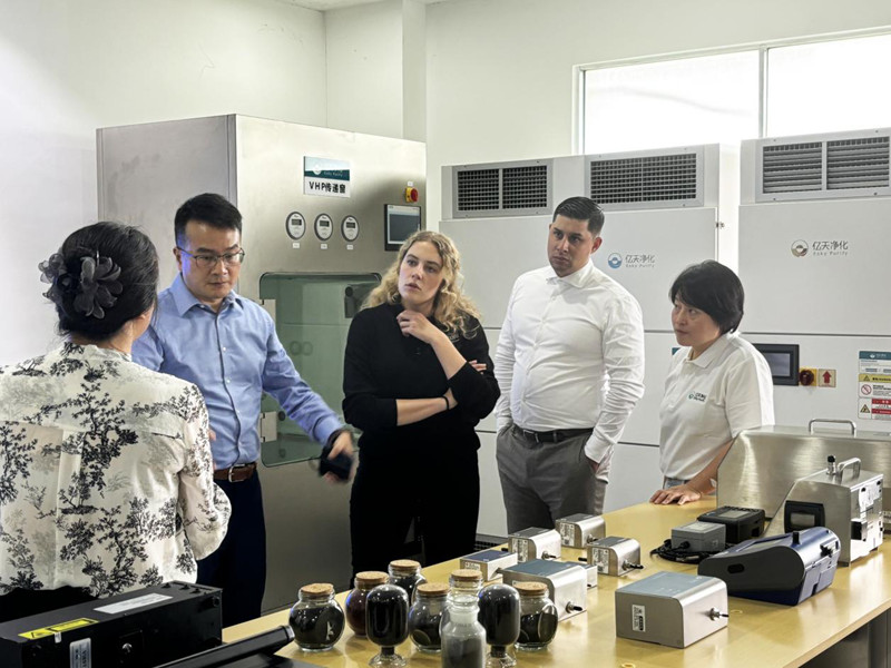 Purafil高層領(lǐng)導(dǎo)一行到訪億天凈化，深化戰(zhàn)略合作