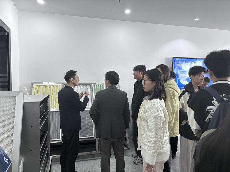 校企聯(lián)動(dòng) 雙向奔赴 丨熱烈歡迎深圳職業(yè)技術(shù)大學(xué)師生到訪(fǎng)億天凈化進(jìn)行學(xué)習(xí)交流
